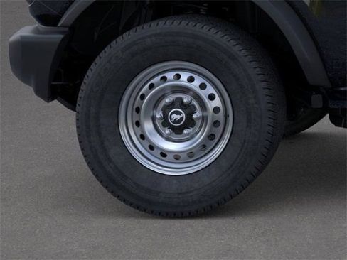 New 2025 Ford Bronco 2-Door AWD/4WD image 21