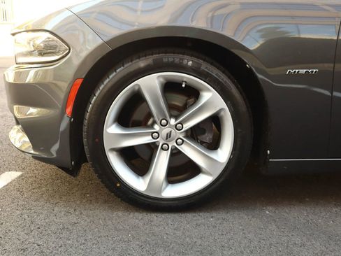 Used 2018 Dodge Charger R/T image 13