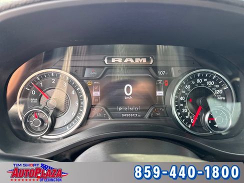Used 2023 RAM 1500 Laramie AWD/4WD image 4