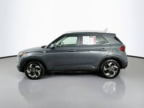 Used 2025 Hyundai Venue SEL FWD image 5