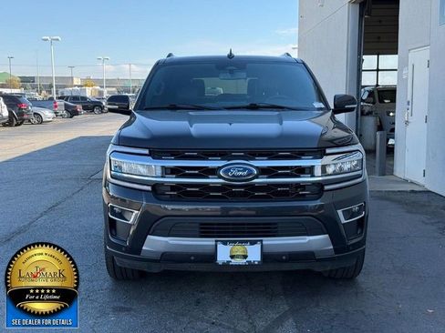 Used 2024 Ford Expedition Limited image 4