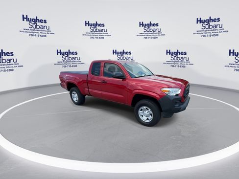 Used 2020 Toyota Tacoma SR RWD image 3