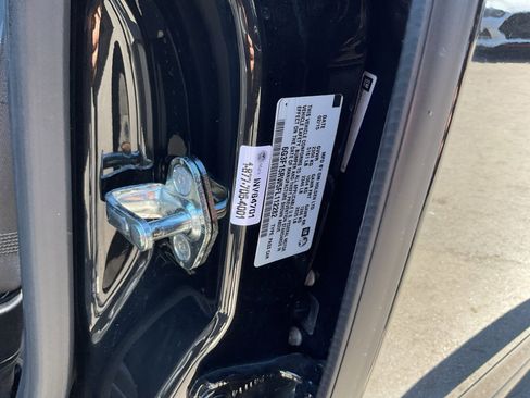 Used 2015 Chevrolet SS image 28