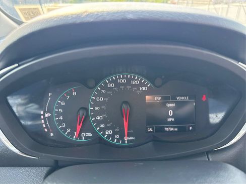 Used 2017 Chevrolet Trax LT w/ LT Convenience Package AWD/4WD image 16