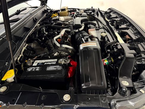 Used 2015 Ford F250 Lariat w/ Lariat Interior Package image 48