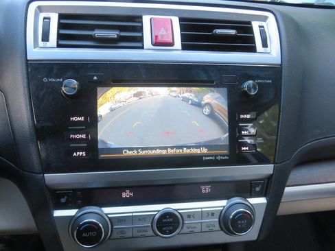 Used 2015 Subaru Outback 2.5i Limited AWD/4WD image 17