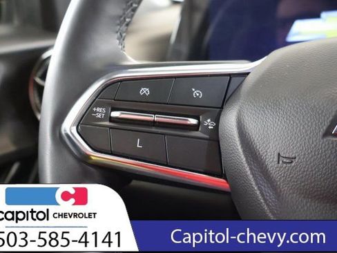 Used 2025 Chevrolet Equinox LT image 16