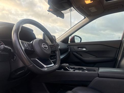 Certified 2023 Nissan Rogue SV w/ SV Premium B Package FWD image 36