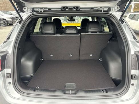 New 2026 Jeep Compass Latitude image 4