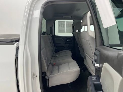 Used 2018 Chevrolet Silverado 1500 Custom w/ Custom Value Package image 13