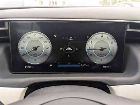 Used 2024 Hyundai Tucson Limited image 32