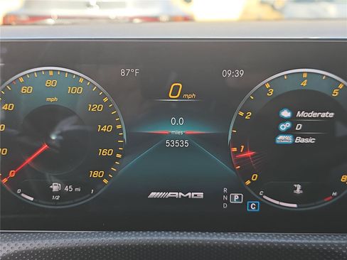 Used 2021 Mercedes-Benz CLA 35 AMG 4MATIC image 28