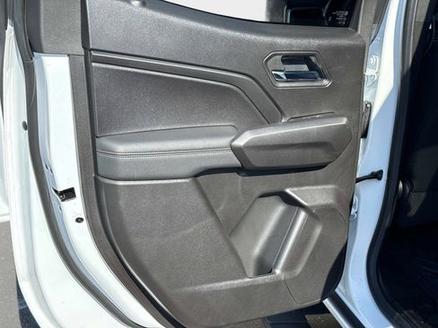 Used 2025 GMC Canyon Elevation w/ Convenience Package AWD/4WD image 13