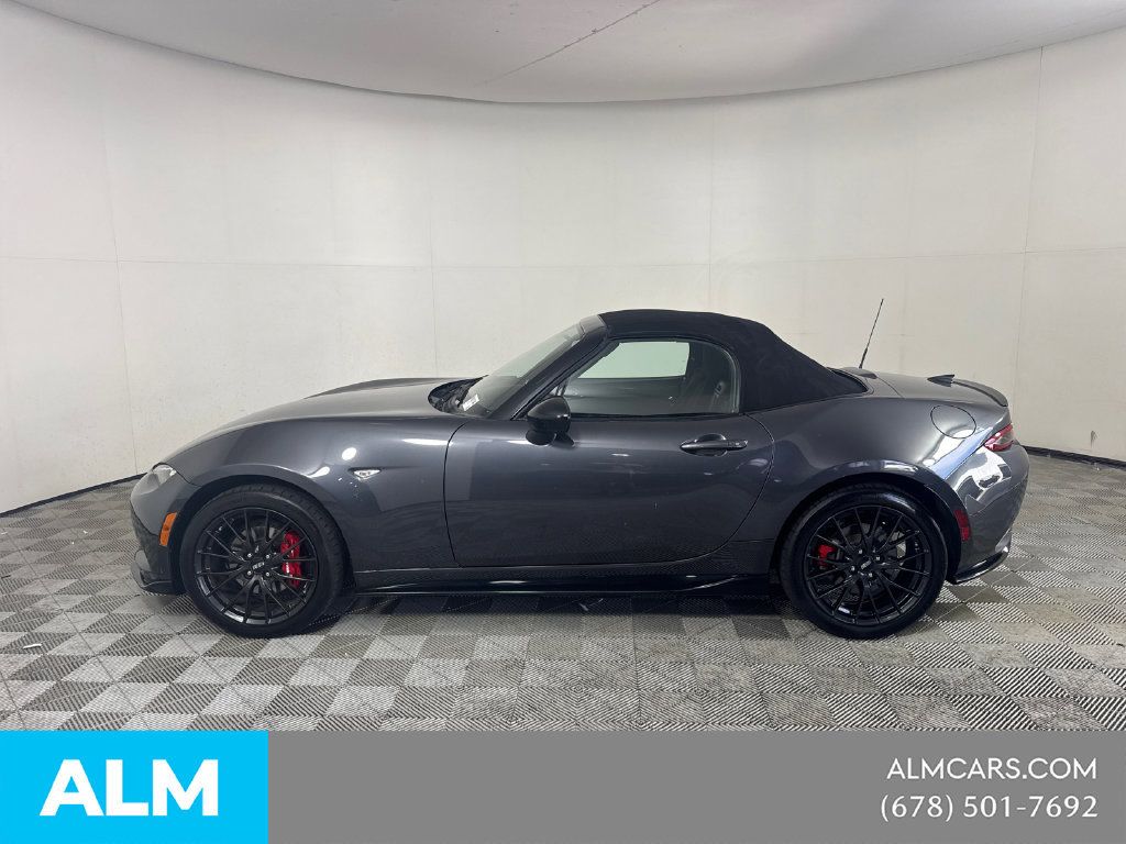 Used 2017 MAZDA MX-5 Miata Club w/ Brembo/BBS Package RWD image 10