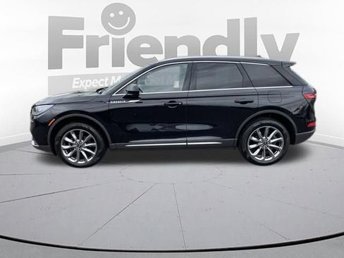 Used 2022 Lincoln Corsair AWD w/ Premium Package image 2