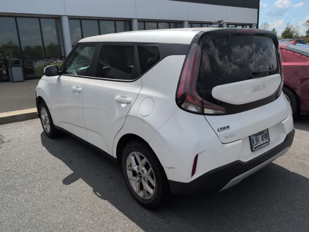 Used 2024 Kia Soul LX w/ Option Group 015 FWD image 6