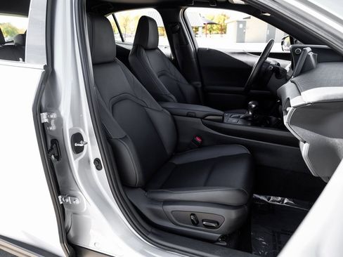 Used 2023 Lexus UX 250h FWD w/ Premium Package image 38