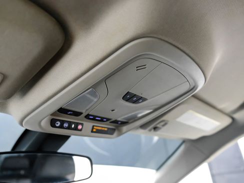 Used 2019 Chevrolet Impala Premier FWD image 30