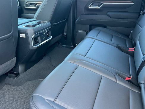 Used 2026 GMC Sierra 2500 Denali w/ Technology Package AWD/4WD image 9