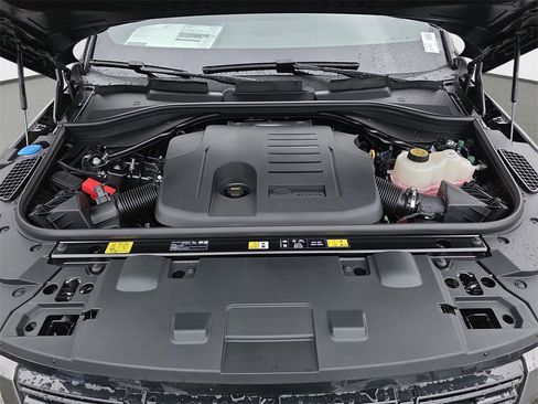 New 2026 Land Rover Range Rover Sport SE image 32