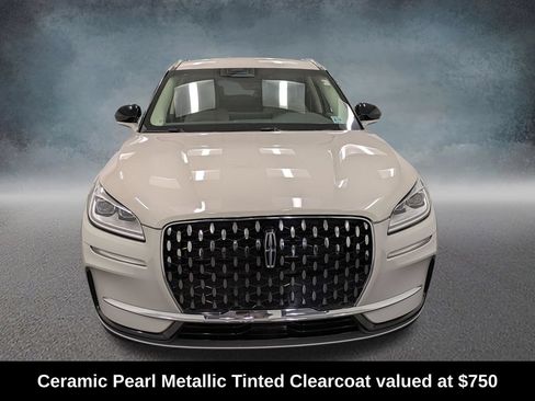 Used 2023 Lincoln Corsair Reserve FWD image 2