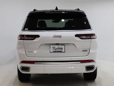 Used 2025 Jeep Grand Cherokee L Summit w/ Luxury Tech Group V AWD/4WD image 7
