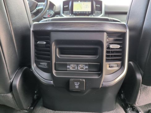 Used 2024 RAM 1500 Laramie AWD/4WD image 14