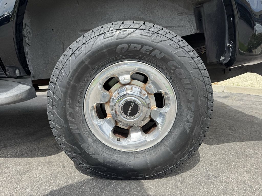 Used 2005 Ford Excursion Limited AWD/4WD image 8