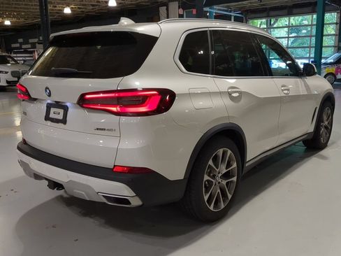 Used 2022 BMW X5 xDrive40i w/ Premium Package AWD/4WD image 8
