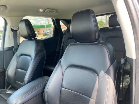 Used 2021 Ford Escape Titanium FWD image 10