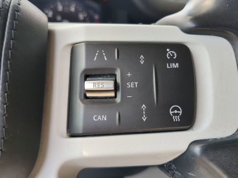 Used 2020 Land Rover Defender 110 HSE image 58