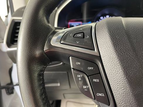 Used 2016 Ford Edge SEL w/ Equipment Group 201A AWD/4WD image 11