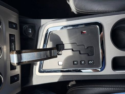 Used 2013 Dodge Challenger SRT8 w/ Harman Kardon Audio Group RWD image 24
