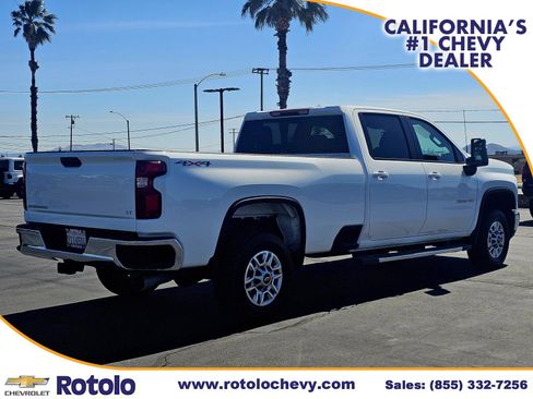 Used 2025 Chevrolet Silverado 2500 LT w/ Convenience Package image 7