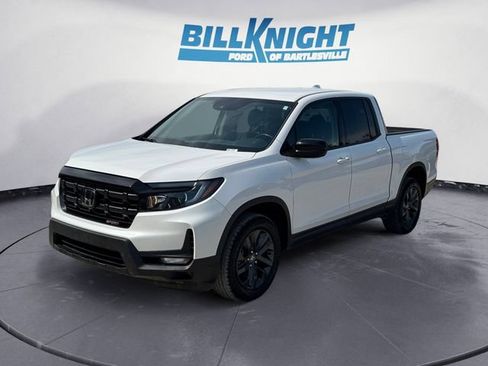 Used 2025 Honda Ridgeline Sport image 1