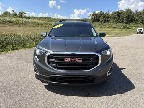 Used 2018 GMC Terrain SLE w/ Driver Convenience Package image 8