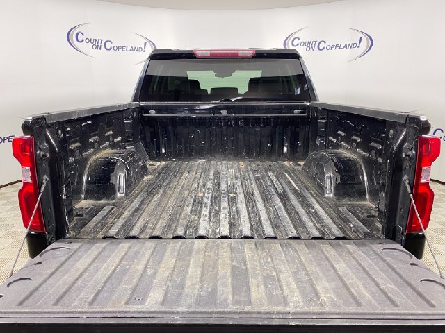 Used 2022 Chevrolet Silverado 1500 RST w/ Safety Package AWD/4WD image 24