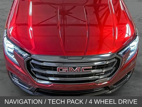 Used 2024 GMC Terrain AT4 w/ Tech Package AWD/4WD image 17