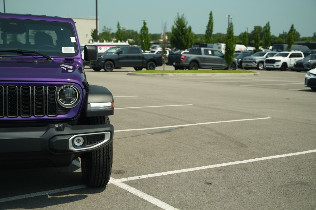 New 2026 Jeep Gladiator Sport AWD/4WD image 42