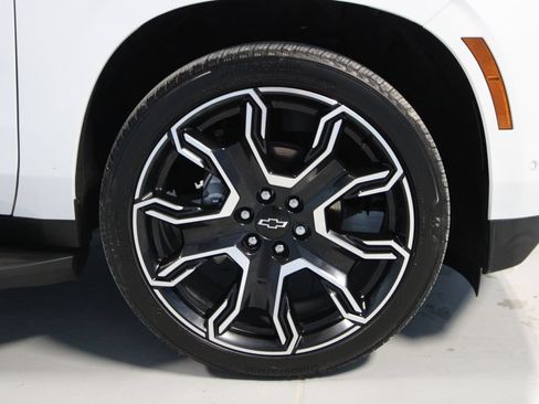 Used 2026 Chevrolet Tahoe RST w/ RST Capability Package AWD/4WD image 38