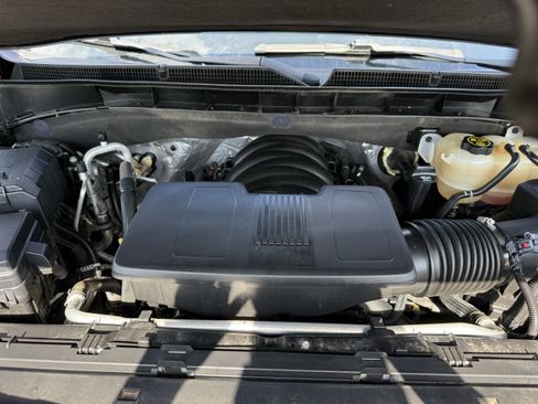 Used 2023 GMC Yukon SLT RWD image 34
