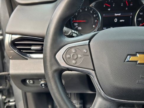 Used 2023 Chevrolet Traverse LT image 33