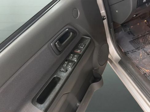 Used 2006 GMC Canyon SLE AWD/4WD image 16