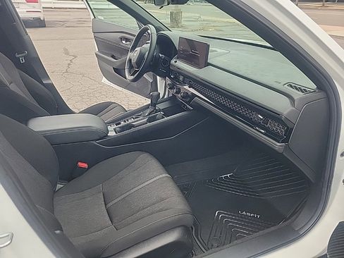 Used 2024 Honda Accord Sport image 28