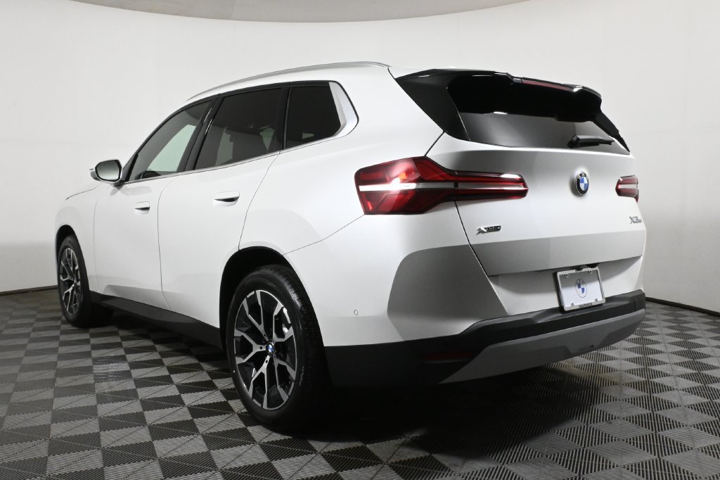 Used 2026 BMW X3 xDrive30i w/ Convenience Package AWD/4WD image 5