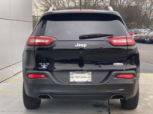 Used 2017 Jeep Cherokee Latitude w/ Safety/Convenience Group image 5