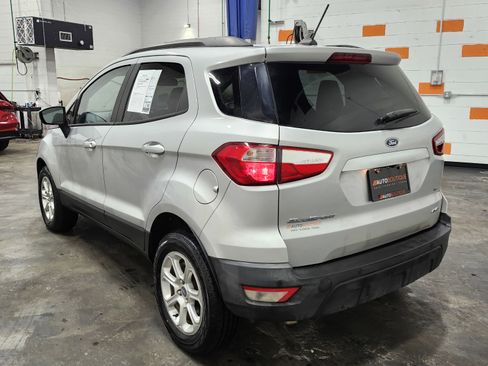 Used 2020 Ford EcoSport SE w/ SE Convenience Package image 14