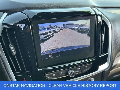 Used 2022 Chevrolet Traverse LT image 4