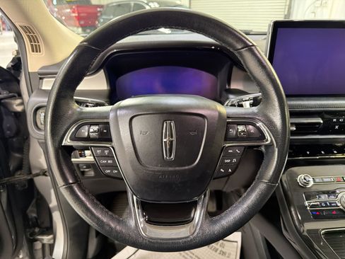 Used 2023 Lincoln Nautilus FWD image 13