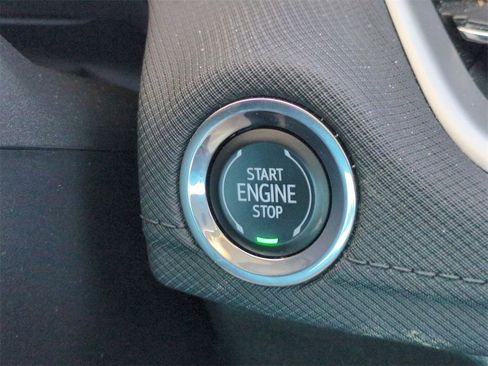 Used 2025 Chevrolet TrailBlazer LT image 16